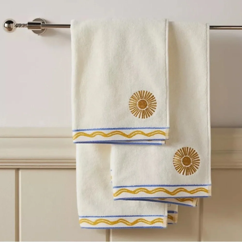 Anthropologie Green Towels w Icon Lemon or Sun or Wave
